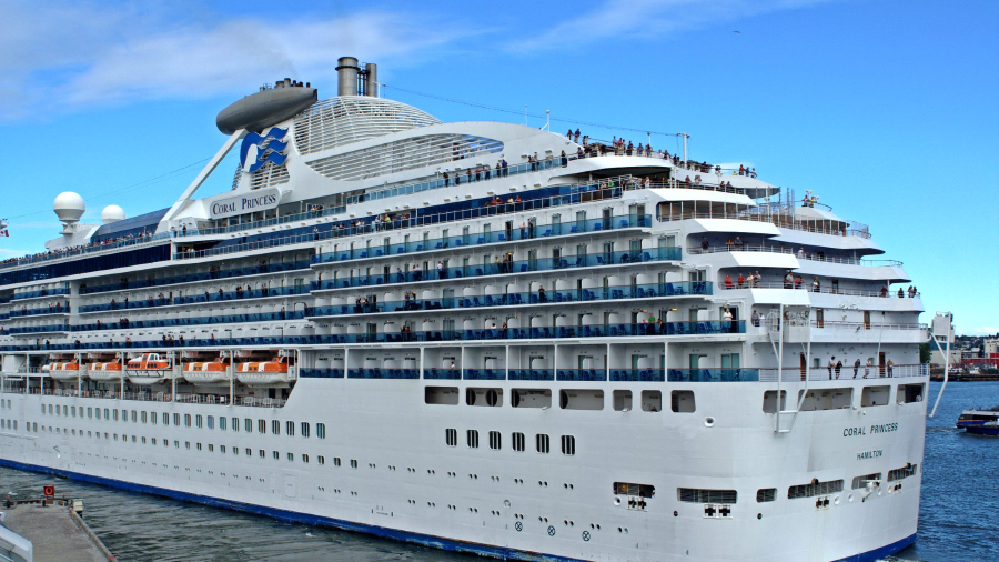 Coral-Princess-cruise-ship.jpg