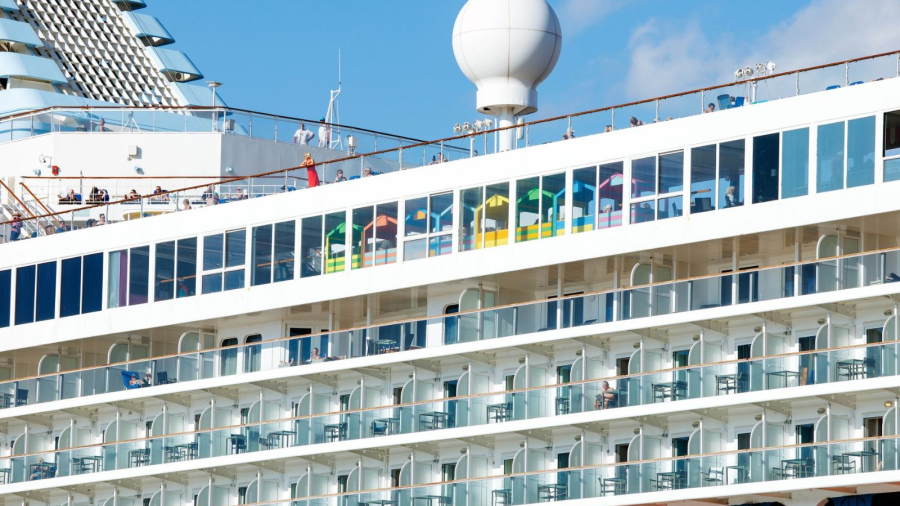 Lost-and-found-items-left-on-a-cruise-ship.jpg