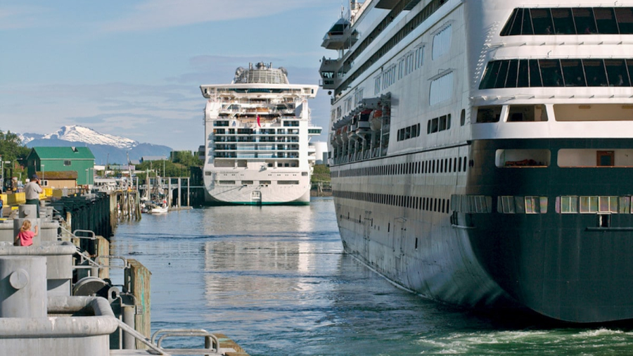 cruise-ships-in-Juneau-Alaska.jpg