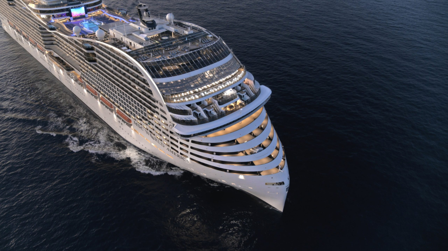 2-MSC-World-America-at-sea.jpg