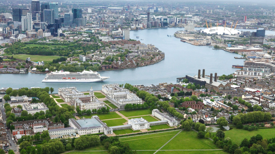 CC_Viking-ocean-ship_London_Greenwich_Thames_Aerial.jpg