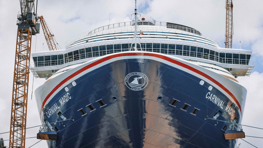 Carnival-Magic-returns-from-dry-dock-showcasing-new-bow-crest-scaled.jpg
