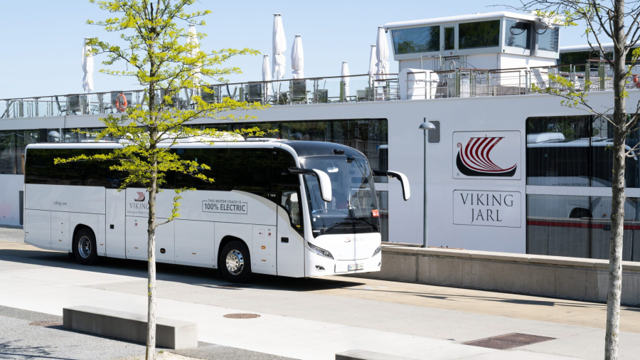 Viking-Electric-Branded-Bus-Longship-Jarl-Vienna-scaled.jpg