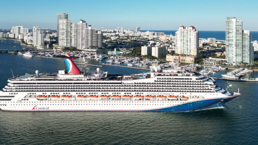 Carnival-conquest-port-Miami.jpg