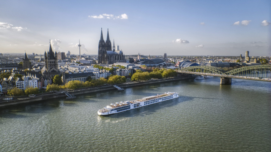 Longship-Gymir-Panorama-Rhine-Cologne-scaled.jpg