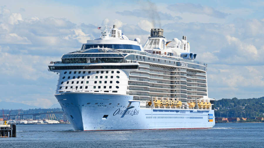 Ovation-of-the-Seas-cruise-ship.jpg