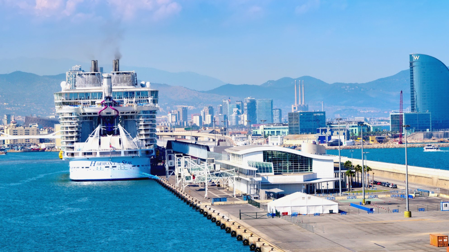 Barcelona-cruise-port.jpg