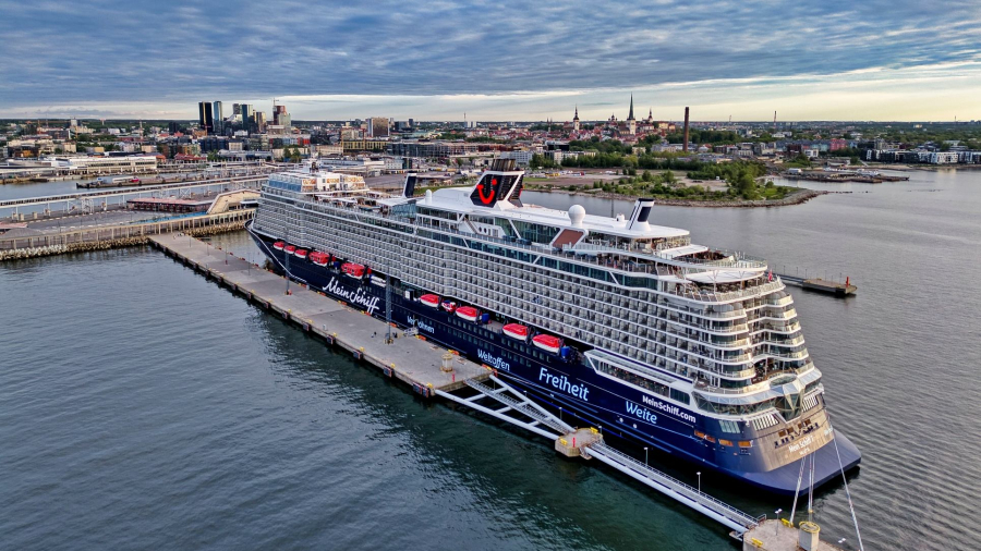 Mein-Schiff-7-TUI-Cruises-ship.jpg