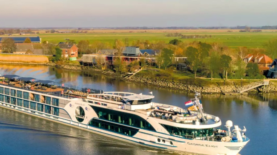 Riviera-Travel-ms-George-Eliot.jpg