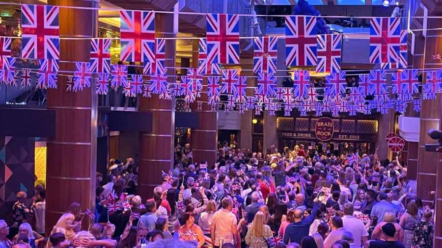 Uk-party-cruise.jpg