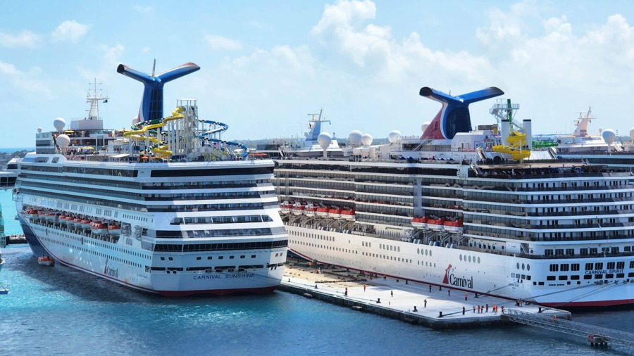 carnivalcruiseshipsnassau-scaled.jpg