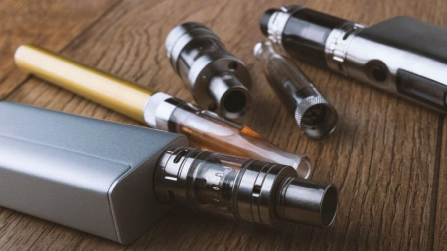 vaping-devices-on-a-wooden-background-1.jpg