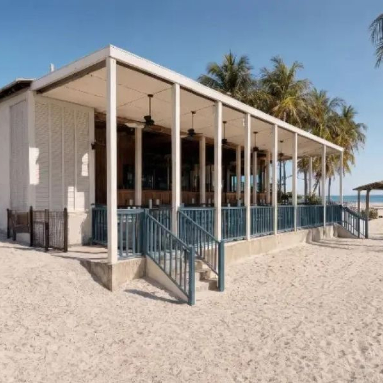 Holland-America-RelaxAWay-Half-Moon-Cay-Beach-Club.jpg