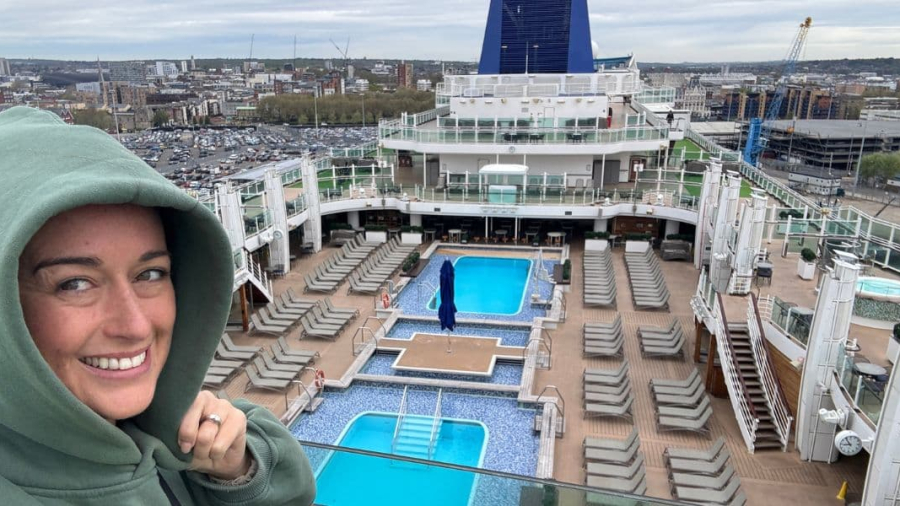 Me-on-PO-Britannia-in-the-cold-.jpg