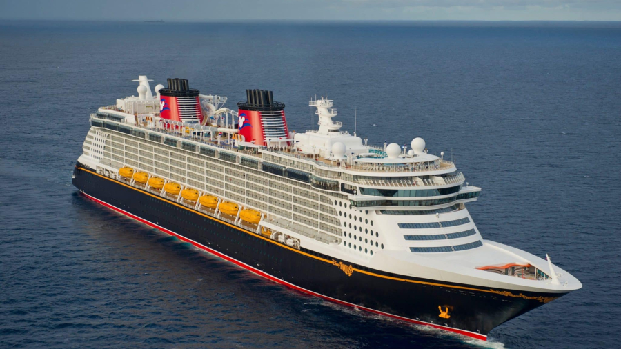 disney-fantasy-at-sea-5-scaled.jpg